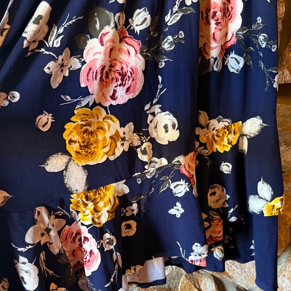 Floral maternity - Navy yellow pink dress - Picture 5 of 6